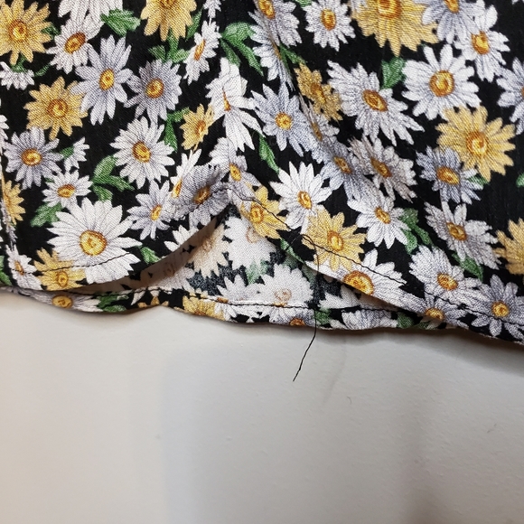 NWOT Adorable Daisy Sundress Knot Back F21 XS - Picture 7 of 9
